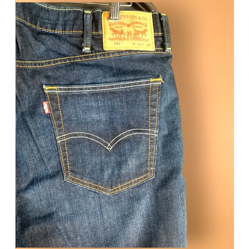 Levi's Men's 541 Loose Straight Fit Blue Jeans Size 38x31